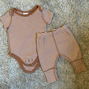 Hanna Andersson onesie and pant set
